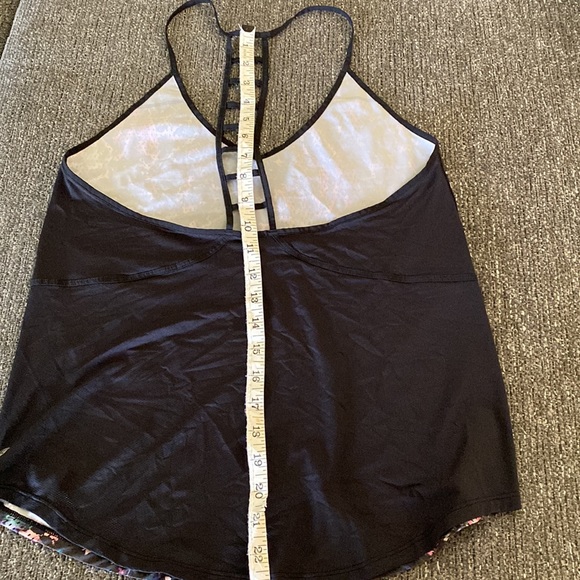 Lululemon tank top - Picture 6 of 8